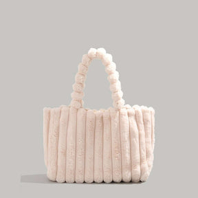 Plüschige Tasche - Elfenbeinweiß - Plüschige Tasche - € - Handtasche Schultertasche Shopper - Concept Frankfurt