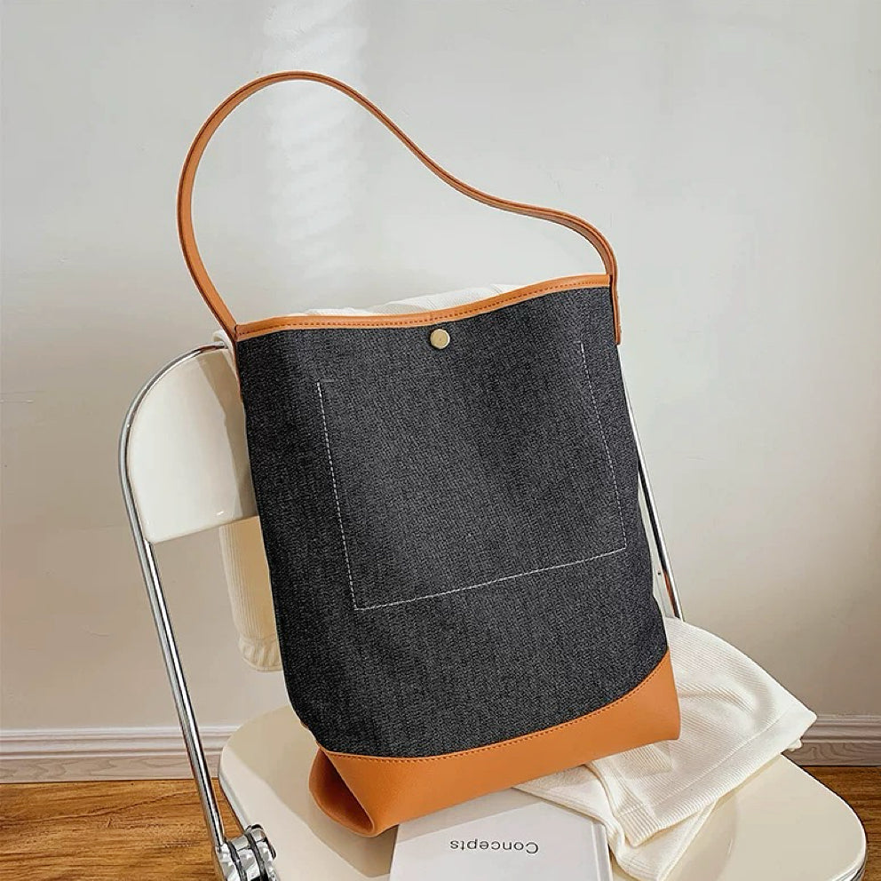 Große Bucket Bag aus Denim im Patchwork-Look - Schwarz - Große Bucket Bag aus Denim im Patchwork-Look - € - - Concept Frankfurt