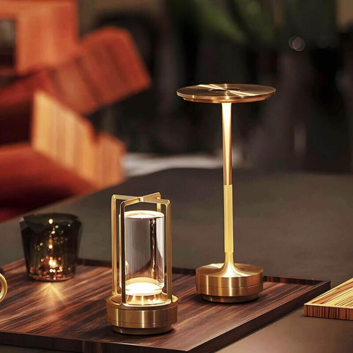Kanto | Luxuriöse Tischleuchte - - Kanto | Luxuriöse Tischleuchte - € - Außenlampen Tischlampen Tragbare Lampen - Concept Frankfurt