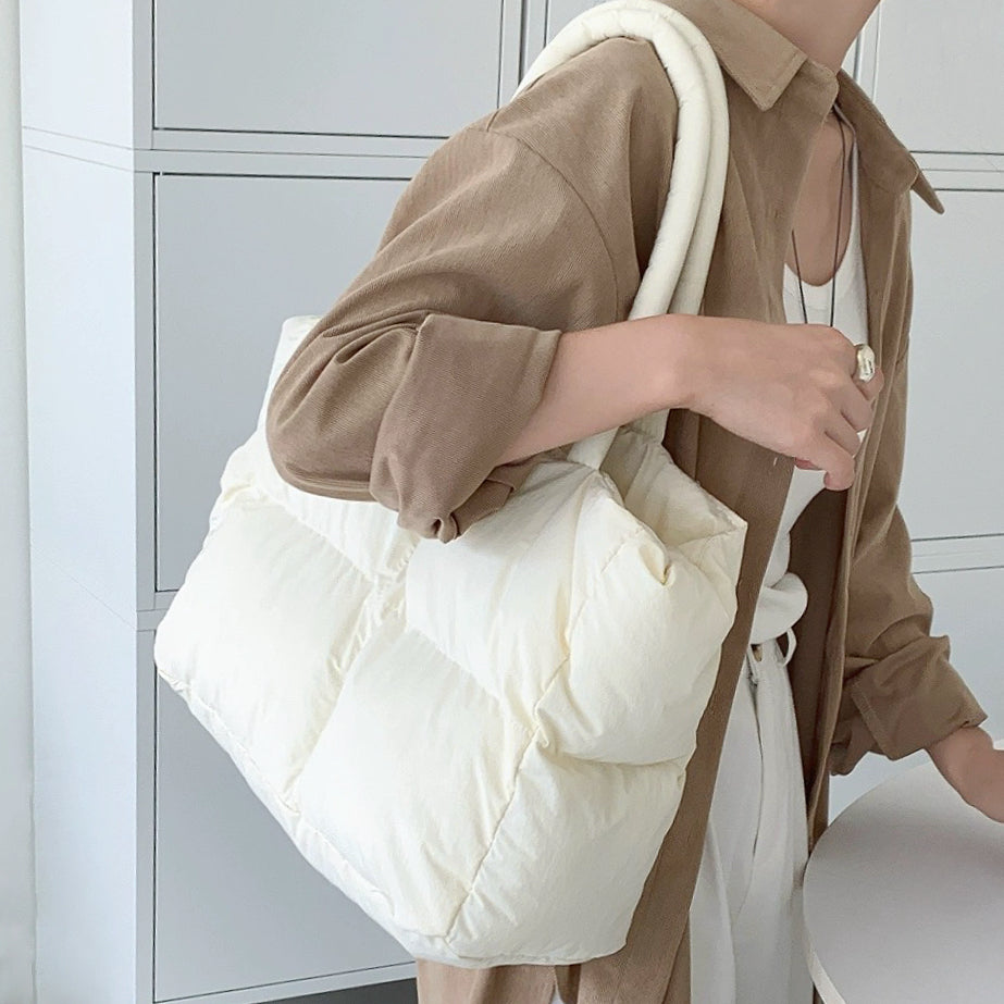 Gepolsterte Nylon-Einkaufstasche - Weiß - - Concept Frankfurt