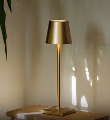 Ilumi | Tischleuchte mit Touch-Steuerung - Gold - Ilumi | Tischleuchte mit Touch-Steuerung - € - Außenlampen Tischlampen Tragbare Lampen - Concept Frankfurt